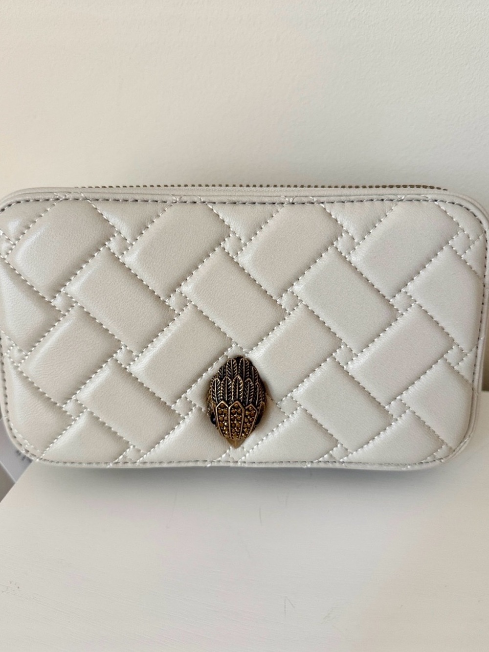 Kurt Geiger Leather Quilted Crossbody Camera Bag & Cream NWT - Picture 3 of 6